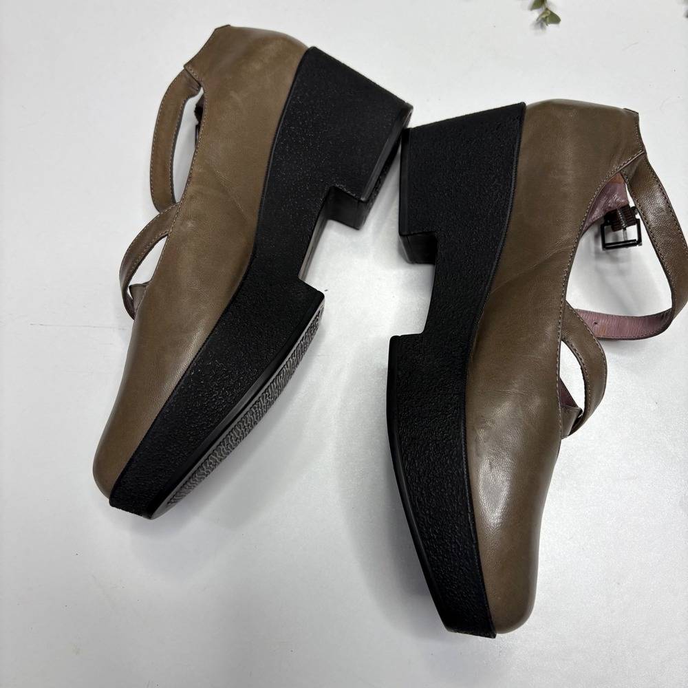 Robert Clergerie Paris Mary Jane Leather Platform Wedge Shoes Womens 8.5 - Picture 3 of 9